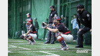 손가락 통증 재발한 정보근…김태형 롯데 감독, 백업 포수 후보 2명에 경쟁심 자극