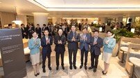 LA에 심은 ‘K럭셔리’… 대한항공, 통합 항공사 ‘플래그십’ 시동 건다