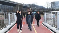 백경현 구리시장, 갈매천 자전거교량 현장점검… “시민 안전 최우선”