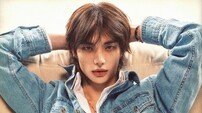 스트레이 키즈 현진, 치명적인 데님룩 ‘섹시미의 정석’