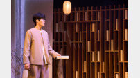역시 김선호…연극 ‘비밀통로’ 입소문 타고 N차 관람 열풍