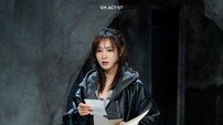 권유리, 연극 ‘말벌’ 첫공 호평…90분 압도한 폭발적 열연