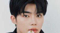제로베이스원 박건욱, ‘엠카’ MC 데뷔… 성한빈 이어받는다