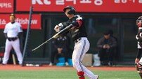 1군 첫 선발출전 날 일낸 LG 추세현 “결과보다 과정…내가 할 수 있는 것 하겠다”