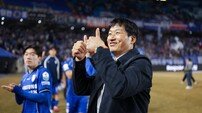 이정효 감독이 수원 삼성에 가져온건 견고한 방패…홍정호-송주훈이 지키는 뒷문은 승격의 열쇠