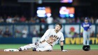 ‘WBC 중 도루하다 부상’ 스즈키, 무릎 인대 파열 아닌 염좌 ‘천만다행’