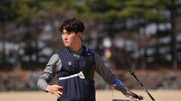 예천군청 양궁팀 김제덕, 국가대표 3차 선발전 1위…국제무대 재도약 시동