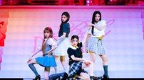 베이비돈크라이 쇼케이스 성료… ‘눈물 3부작’ 서막 열었다