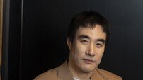 ‘복귀’ 배성우 “실수하지 않고 조심히 살 것…동생 배성재에게도 미안”[인터뷰]