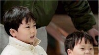 김준호 子 은우·정우, 경동시장 인기 스타 등극…“귀여워” 들썩 (슈돌)
