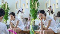 [공식] 화사, 4월 9일 컴백…‘굿 굿바이’ 대박 6개월만