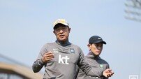20세 일본 잡았지만 또래 미국엔 완패…여전히 물음표 떨치지 못한 ‘U-23 이민성호’, 나고야AG 프로젝트 위태위태