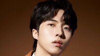 ‘트롯픽’ 재하, 무대를 장악하는 최고의 퍼포먼스를 보여주는 가수 [DA차트]