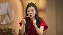 첫 코미디 고아성, 완전히 내려놨다…파격 도전 (SNL 코리아8)
