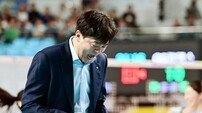 [GS칼텍스 V4] 지도자 커리어 첫 정상! 사퇴까지 고민한 이영택 감독, 마침내 최고 사령탑 우뚝…“난 형편없는 감독이었다…선수들 덕분에 영광을”