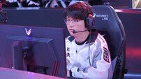 KT롤스터, T1·젠지 격파