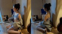 장재인, 레이스 슬립 차림…뼈말라 레전드 미모 [DA★]