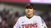 “다녀온 투수 중 가장 좋아” LG 시즌 초반 기둥 역할 해낸 송승기…염경엽 감독 믿음에 보답