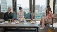 고현정, 메릴 스트립·앤 해서웨이와 ‘특급 만남‘ 성사…유튜브 촬영