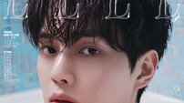 송강, ‘포핸즈’ 위해 피아노 열혈 연습 중…“성장하는 이야기에 끌려” [화보]