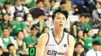 송교창 20득점 맹활약…KCC, DB 꺾고 PO 1차전 먼저 웃었다