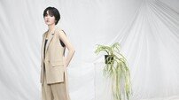 송혜교, 절제된 우아함…차분한 카리스마 압도[화보]