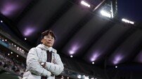 [SD 상암 인터뷰] 연패 피하며 대승 그리고 단독 선두 질주, 이보다 더 좋을 수 없다! 김기동 서울 감독, “진심을 담은 축구로 감동을 줬다”…이영민 부천 감독, “결국 내 패착”