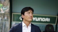 [SD 전주 인터뷰] 극장골 승리에도 미소 감춘 정정용 전북 감독, “치명적 수비 실책 반복되면 안 된다”…박태하 포항 감독, “결과가 아쉬울 뿐”