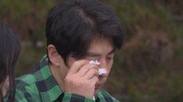 권오중, 희귀병 아들 근황 공개…세계적 작가 됐다