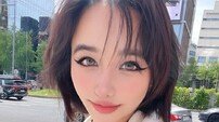 박봄 집 나왔다…햇살 받으며 미소 [DA★]