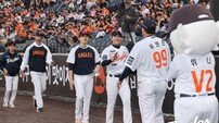 류현진으로부터 ‘비밀 지도’ 받은 한화 왕옌청 “무언가 배웠지만 말할 수 없는 내용”