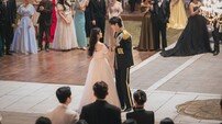 아이유♥변우석 프러포즈 이벤트…미공개 사진 대방출 (21세기 대군부인)
