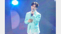 남승민 효심, 김용빈도 울렸다…‘갑상샘암 투병’ 母 위한 감동 무대 (금타는 금요일)