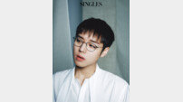 박지훈, 안경 박제 시급…반전 섹시미 ‘심쿵’ [화보]