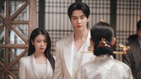 아이유♥변우석 계약결혼 탄로났다…공승연 눈빛 돌변 (대군부인)