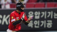 도영이 형 쉬어! 교타자 박재현의 ‘데뷔 첫 멀티포’로 승리에 앞장…나균안은 KIA전 8연패 [SD 사직 스타]