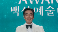 “낙수야 행복해라”…류승룡, ‘김 부장 이야기’로 백상 대상 쾌거