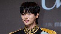 변우석, ‘21세기 대군부인’ OST 직접 부른다…15일 정식 발매

