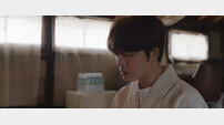김재중, 오컬트 ‘신사’로 14년만에 스크린 복귀…박수 무당 됐다