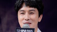 김동완 “나는 원래 이런 사람”…결국 SNS 손 뗐다 [SD이슈]