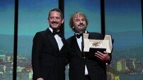 ‘반지의 제왕’ 피터 잭슨, 칸 명예 황금종려상 수상…‘프로도’ 일라이저 우드 깜짝 헌사