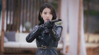 아이유, 노상현에 총 겨눴다…선후배 관계 완전 분열 (대군부인)