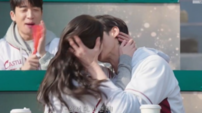 ‘대군부인’ 아이유♥변우석, 국민 앞 키스타임…왕관 벗고 해피엔딩