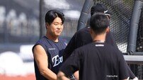 수원서 강백호 상대한 이강철 KT 감독 “다른 선수 상대할 때와 느낌 달라. 신기하네”