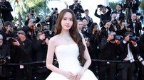 임윤아, 융프로디테 맞네 맞아…칸 수놓은 여신 자태 