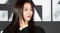 ‘군체’ 전지현 “칸 영화제, 감사한 자리…오히려 힘 얻어”