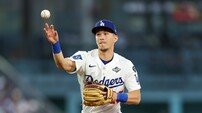 ‘김혜성 백업 혹은 마이너’ 에드먼 복귀 임박 ‘곧 본격적인 재활’