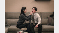 상처투성이 공명, 신혜선 손길에 무장해제…엄살 모드 포착 (은밀한 감사)
