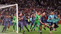‘PSG 챔피언스리그 2연패의 순간’ [포토]