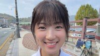 ‘플러스타’ 김혜윤, 교복이 가장 잘 어울리는 청춘물 그 자체인 스타